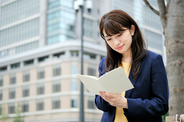 稼いでいる札幌のチャットレディはみんな持っている！？～アナログ手帳編～