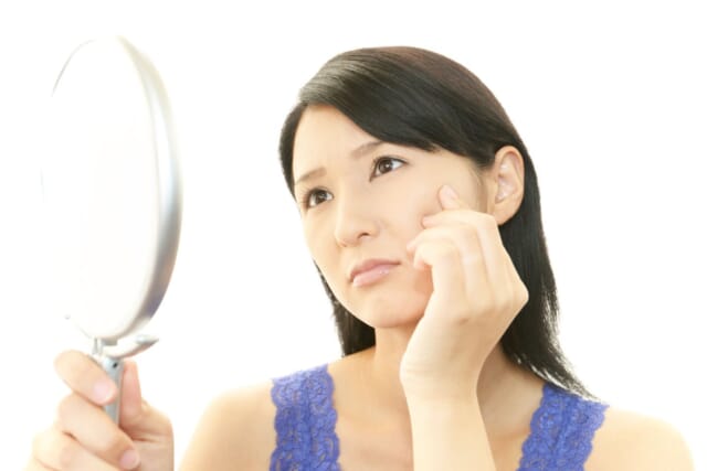 「チャットレディをやってみたいけど、容姿に自信がない…😖💦」
そんな方は、是非ちょこへお越しください！🤩  ちょこ札幌では、業界初のメイクアップアーティスト認定講師監修の「激盛りwebカメラ」を開発・導入し、チャット中でも別人のように盛れた状態でお仕事ができます😉💕  サムネイル写真とのギャップがなくなり、入室率がアップ⏫
激盛りWEBカメラを使用できるのはちょこだけ✌️✨  #チャットレディ #ライバー女子 #日払い #お金の稼ぎ方 #稼げる仕事
