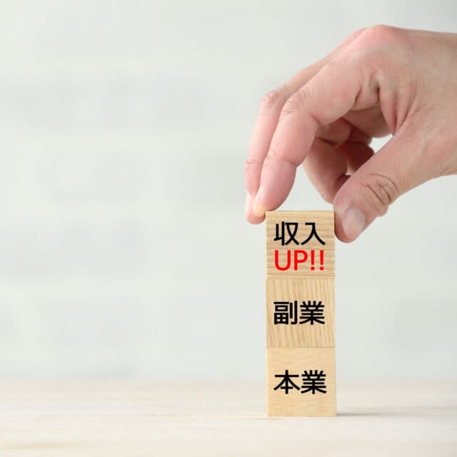 北海道はもうすぐストーブの季節🔥
寒がりな私は、今年の電気代の請求がすでに恐ろしいです…🥺笑  北海道の冬って、光熱費はもちろん、冬タイヤの交換や防寒グッズなど、出費が一気に増えますよね💦  ちょこ札幌では、未経験の方でも安心してスタートできるサポート体制をご用意しています！
📸 盛れるカメラで気分もモチベもUP！
面接や1日体験は【24時間受付中】です😊  #副収入のある暮らし #冬支度 #電気代対策 #盛れるカメラ #未経験でも安心 #お小遣い稼ぎ #北海道ライフ #安心サポート