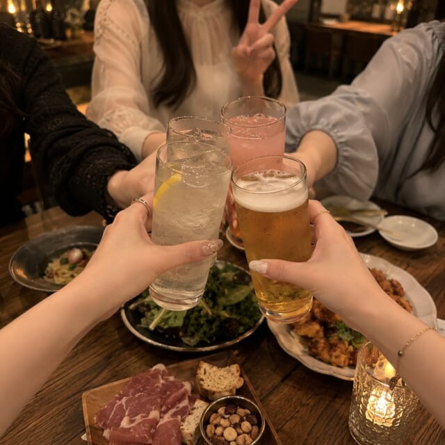 担当キャストさんが見事ランキング入り🎉✨
日々の努力が形になってスタッフも感激です…！😭👏  ちょこ札幌は「登録して終わり」ではありません！
スタッフが気持ちに寄り添いながら、二人三脚で稼げるまでしっかりサポートします👍✨  💡 ちょこ札幌のサポート力
・一人ひとりの個性や悩みに合わせた丁寧な個別アドバイス！
・未経験からでもランキングを狙えるノウハウを伝授💰
・困ったときもすぐ近くでスタッフが支えるから安心♡  「一人じゃ不安」という方こそ、ぜひちょこ札幌へ！
まずはお気軽にお問い合わせくださいね♪  #ちょこ札幌 #チャットレディ #チャトレ #ランキング入り #スマホ副業 #初心者サポート #お祝い女子会